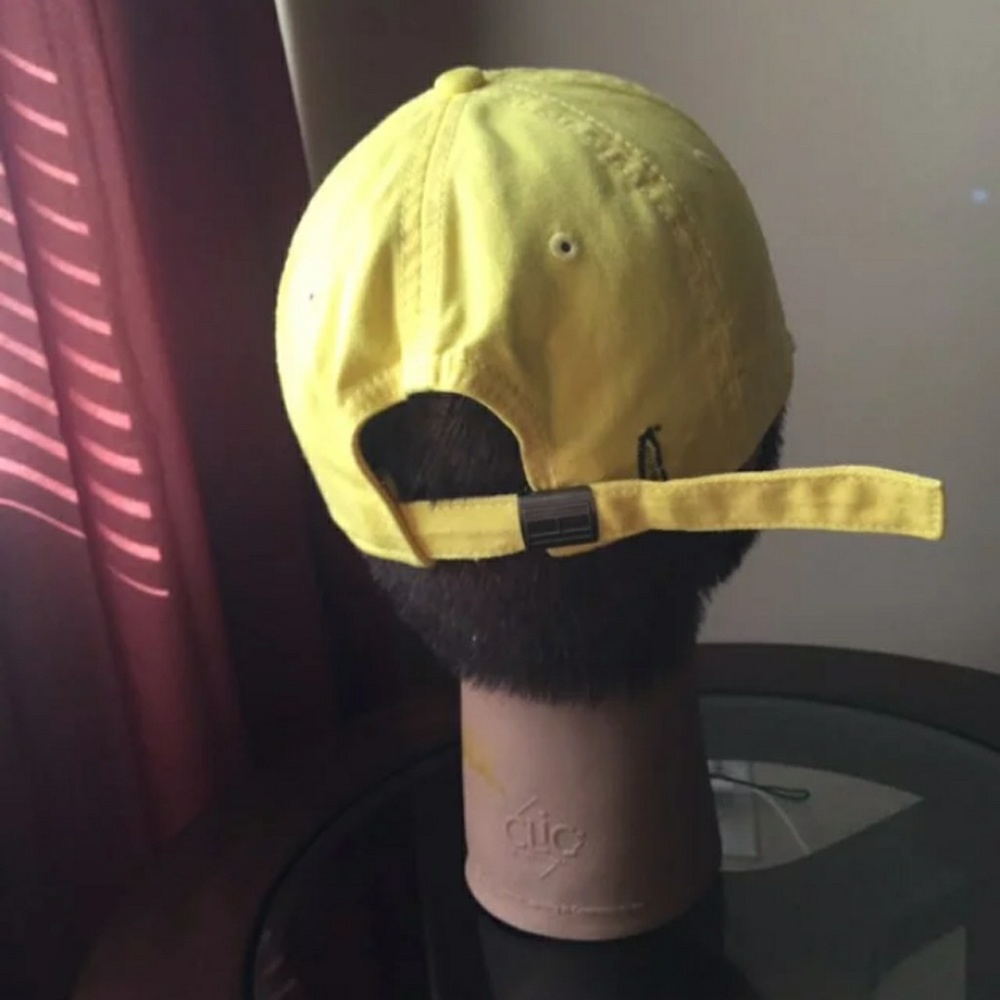 Tommy hilfiger hat